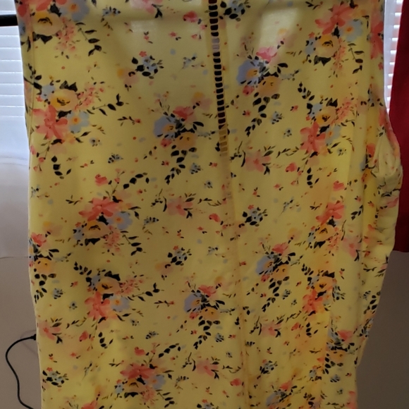 Tank - Picture 2 of 3